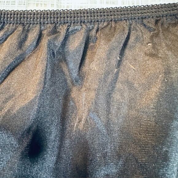 Dawn to Dusk Half Slip Black Medium 27/29 Nylon USA VTG - Picture 9 of 11